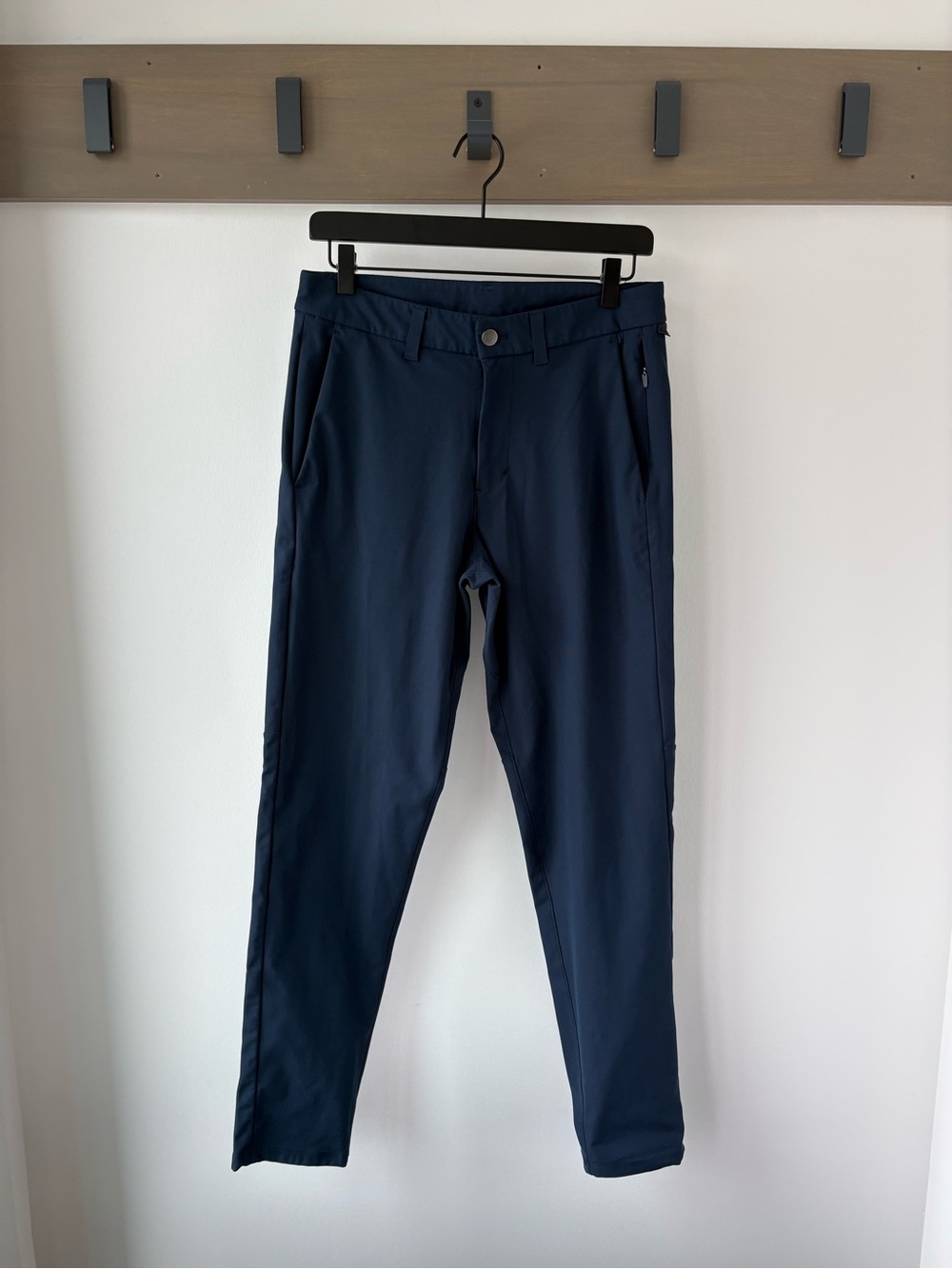 Lululemon Men’s Pants Navy Size 30 31” Inseam Athletic Golf Travel